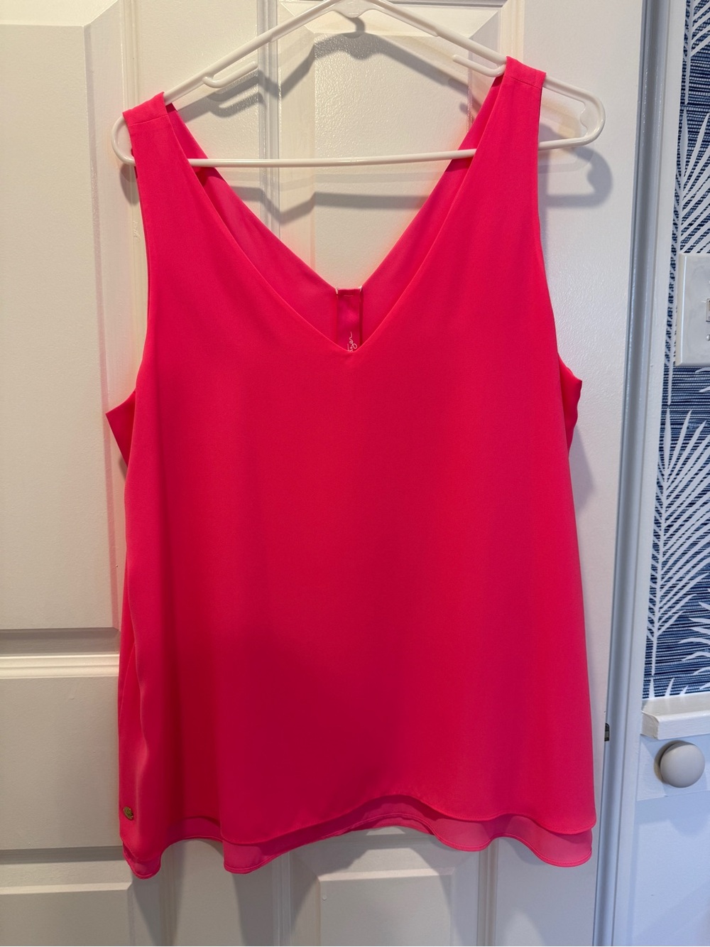 Lilly Pulitzer Bright Pink V-Neck Sleeveless Shell